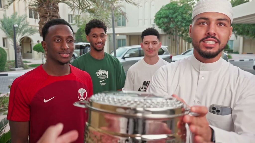 الي يميزنا عن غيرنا هي عاداتنا الرمضانية 🌙 لاعبو #العنابي يتمنون لكم شهر #رمضان مبارك 🙏