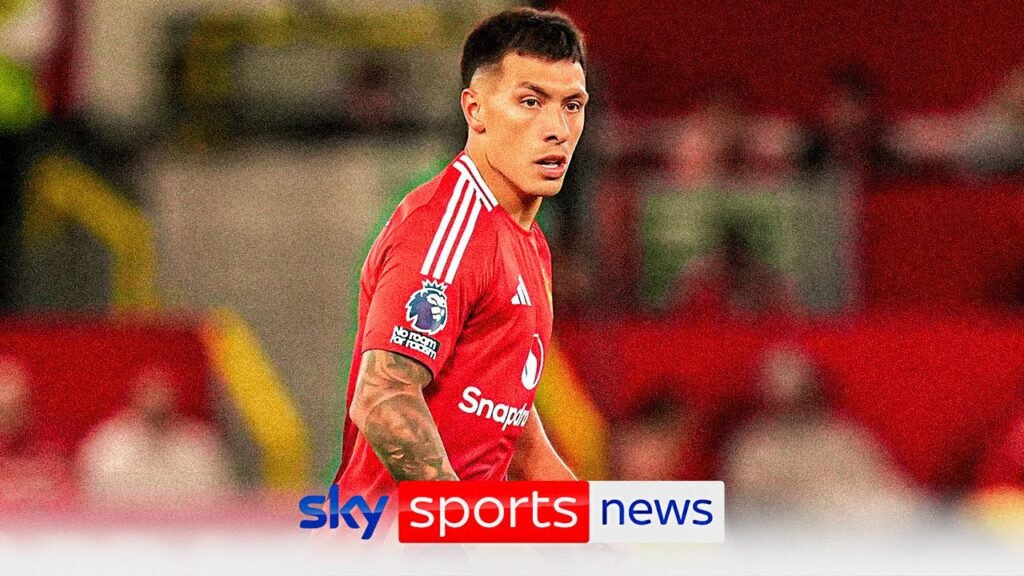 "Kids watching, DON'T do that at home" 😅 | Was Lisandro Martinez fortunate to stay on the pitch?