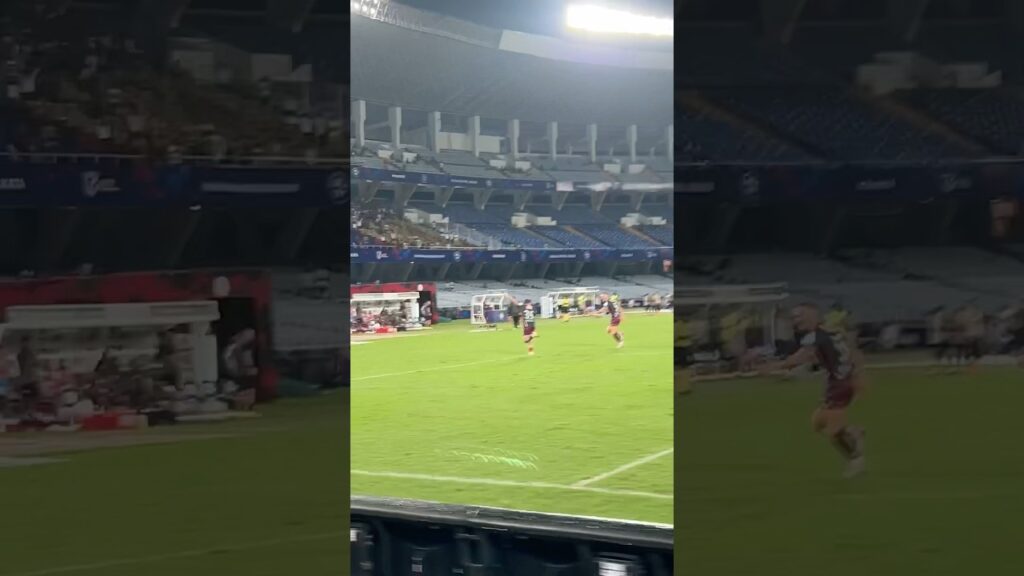 CHAOS ENSUES! JASON CUMMINGS DELIVERS! 🔥👌| #MBSGNEU #ISL #LetsFootball #shorts