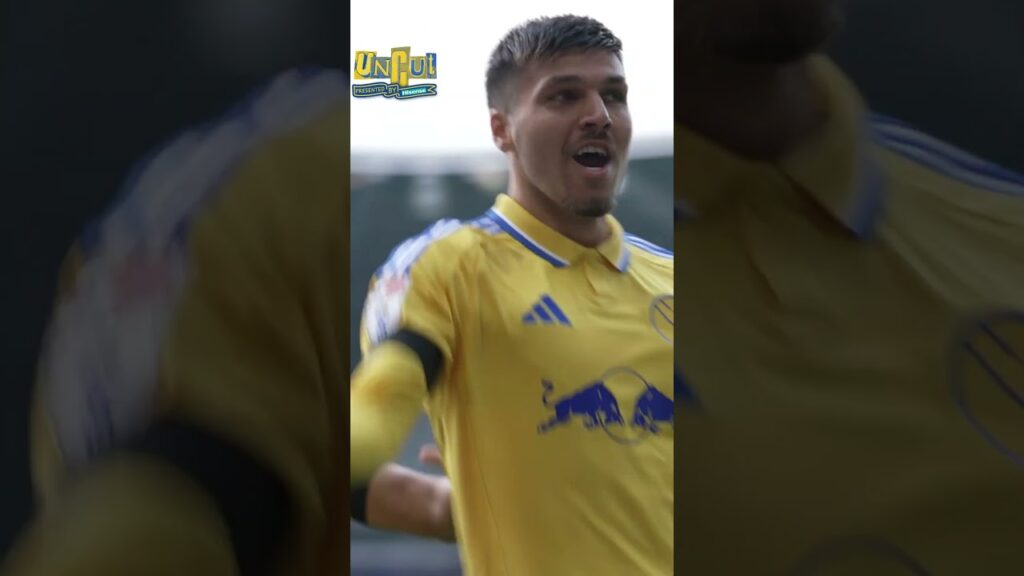 How to finish by Joel Piroe 🎯 #lufc #leedsunited