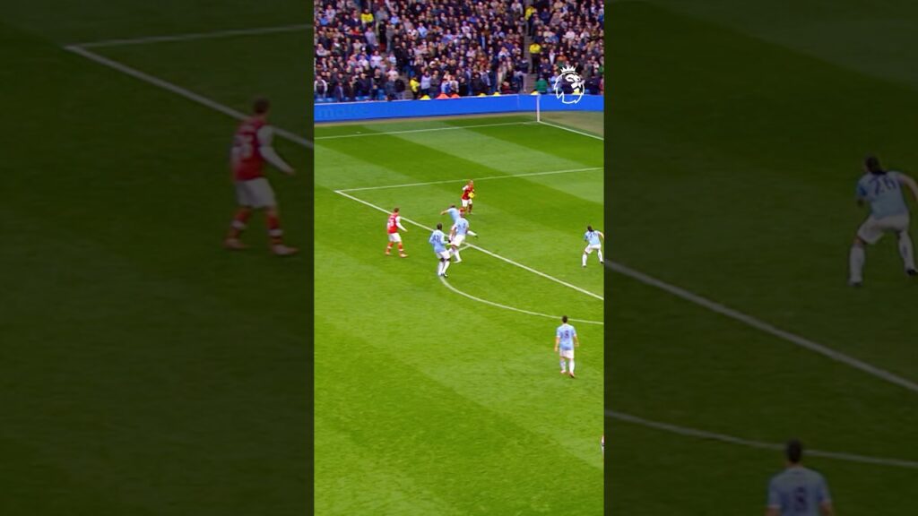 Ozil➡️Ramsey➡️Walcott 🤩