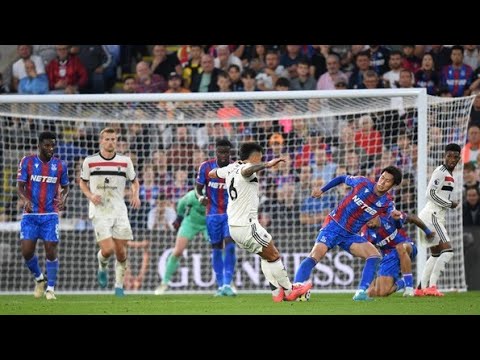 Two-Footed Tackle, Should Lisandro Martinez Be Given a Red Card?