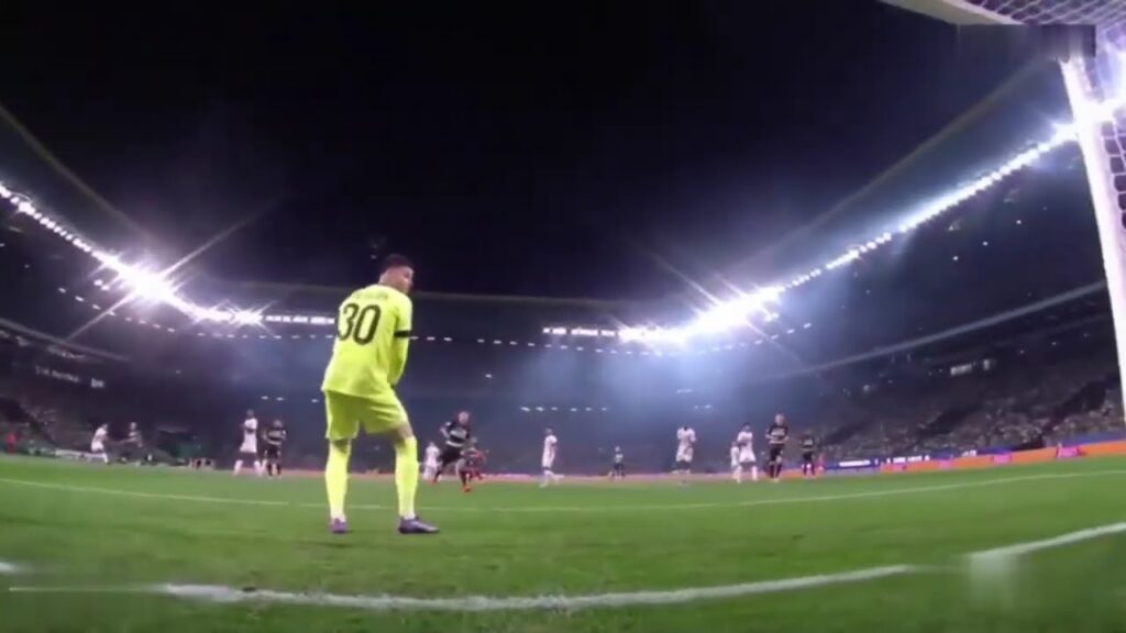 Grande Golo de Zeno Debast do Sporting