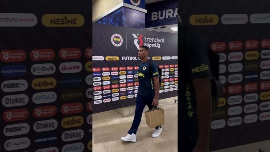 Alexander Djiku staddan üzgün ayrıldı!