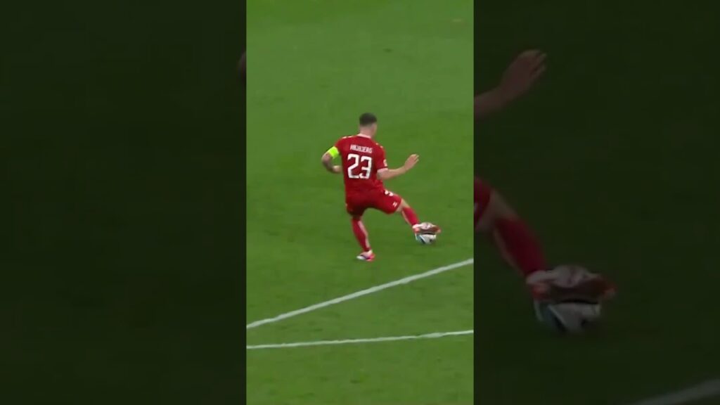 Højbjerg buteur avec la sélection 🇩🇰🤩 #football #olympiquedemarseille #foot #teamom #goal