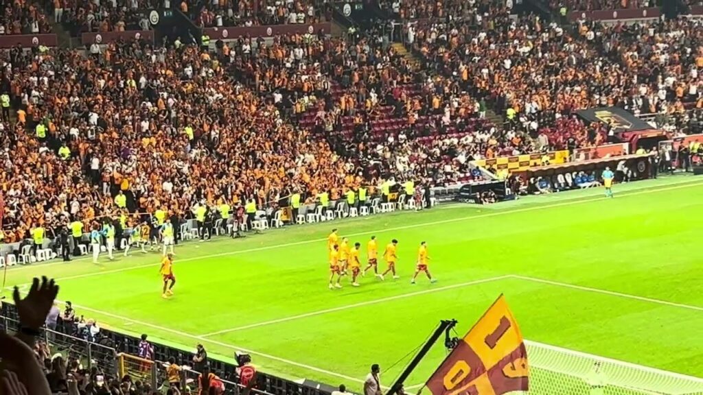 GALATASARAY 3-3 Kasımpaşa Victor Osimhen 2. Gol Tribün Çekim 28.09.2024 #GSvKAS
