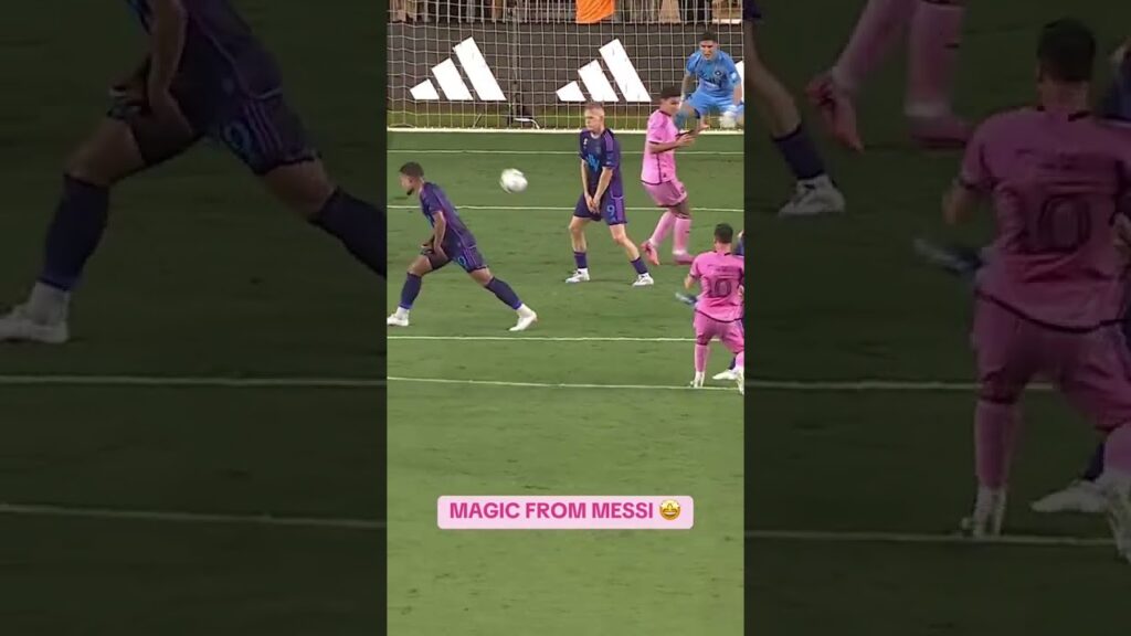 Absolute wand of a left foot 🪄