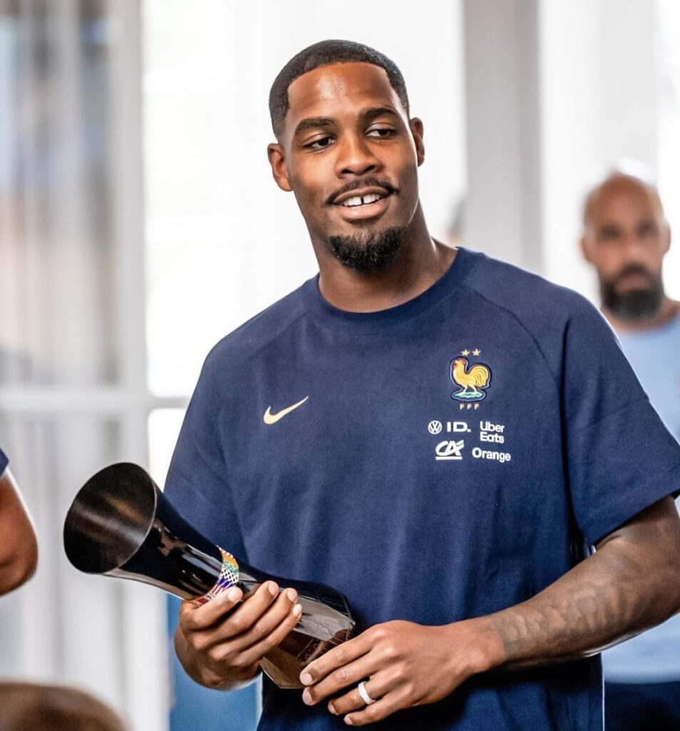 Mike Maignan was awarded a trophy for getting the most clean sheets at Euro2024 with France