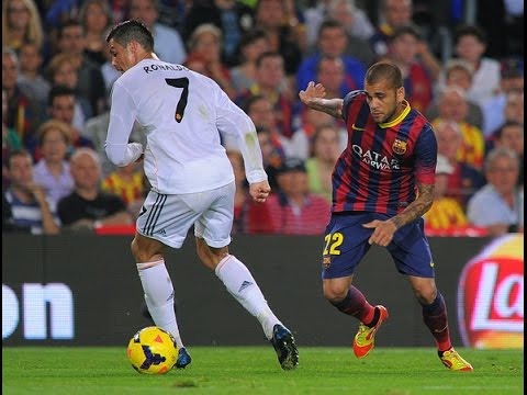 Dani Alves le tira un caño a Cristiano Ronaldo