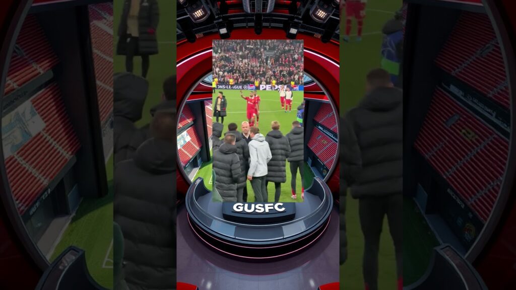 Darwin Núñez waved and thanked the Liverpool fans!