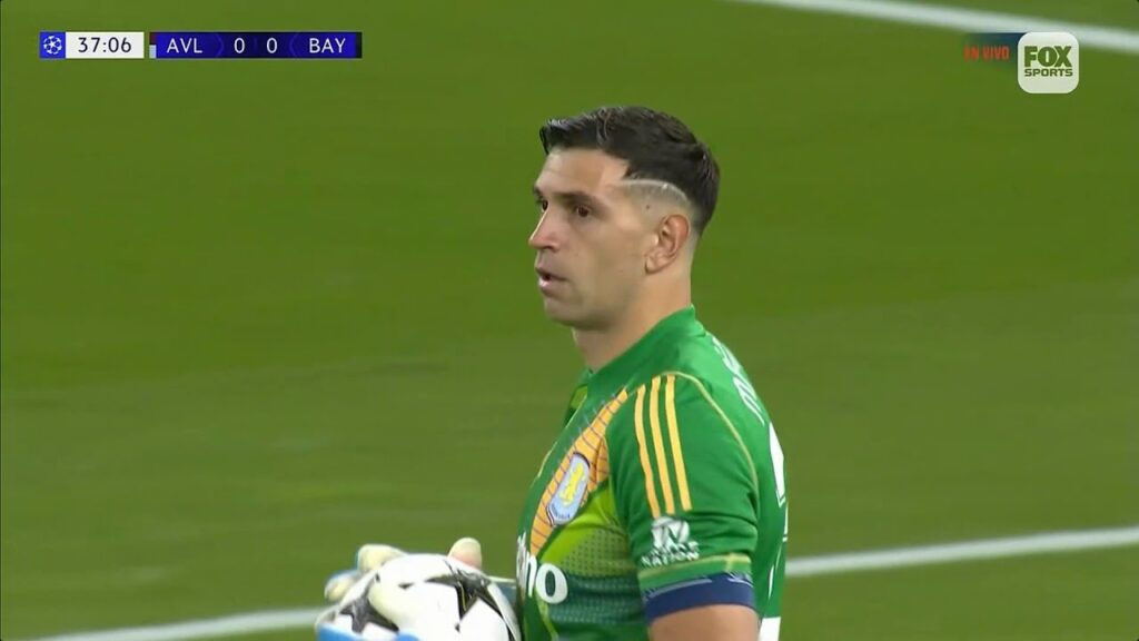 Emiliano "Dibu" Martinez vs Bayern Munich (Home) HD 720p