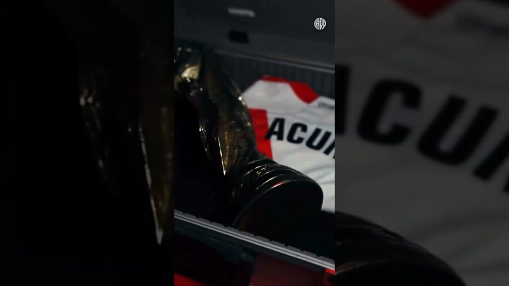 River Plate Anunciou contratação do lateral esquerdo Marcos Acuña, campeão do mundo com a Argentina.