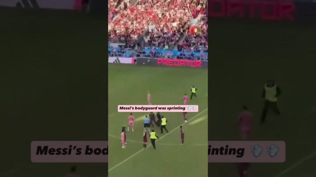 Messi’s bodyguard making sure he got to Leo before the pitch invader ⚡️
