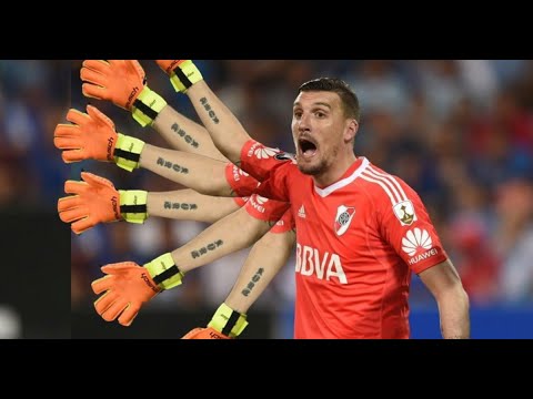 Gigantesca atajada de Franco Armani contra Athetico Paranaense en 2019