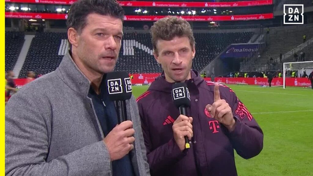 Müller & Ballack – wilde Diskussion nach Abpfiff! 👀 | DAZN Müller & Ballack - wilde Diskussion nach Abpfiff! 👀 | DAZN