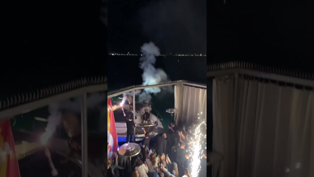 Lucas Torreira Kazadan Son Anda Kurtuldu | Galatasaray Şampiyonluk Kutlamaları