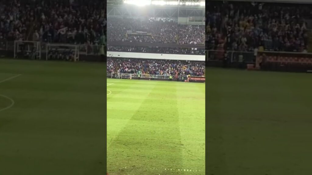 Saprissa Final va Heredia 2-0 Estadio Saprissa a Reventar todos cantando una misma cancion.