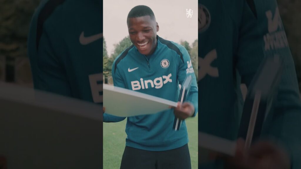 Who's faster...Caicedo or Cucurella? 🤣 #eafc25 #shorts #chelseafc