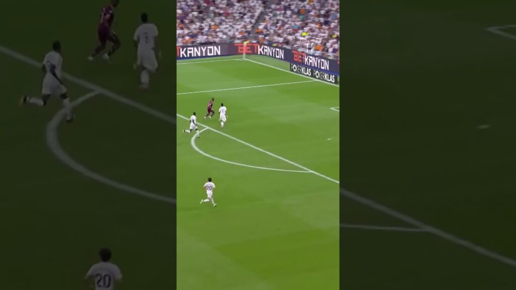 Eder Militão amazing tackle 👊