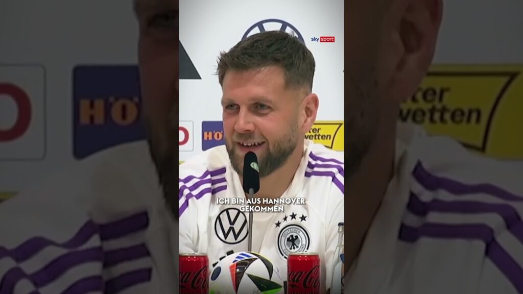 Diese Zugfahrt mit Füllkrug werden die Abiturienten NIE vergessen 🚅😂