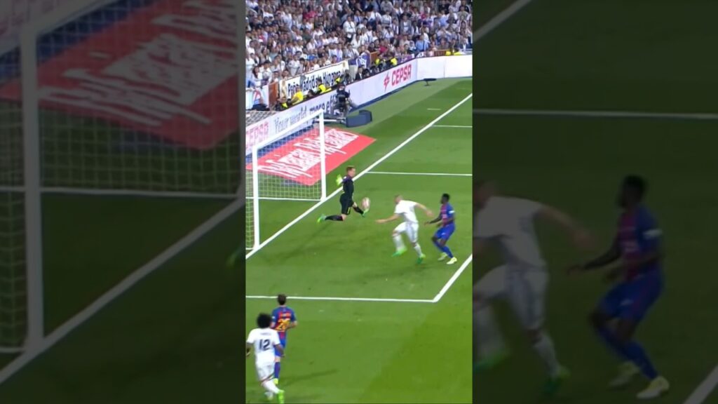 Ter Stegen EPIC SAVES! You forgot all about 🐙