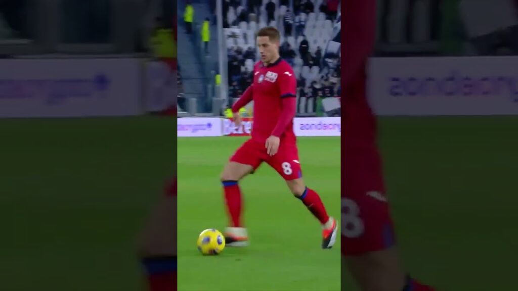 1000 IQ set-piece from Atalanta 🧠 #shorts