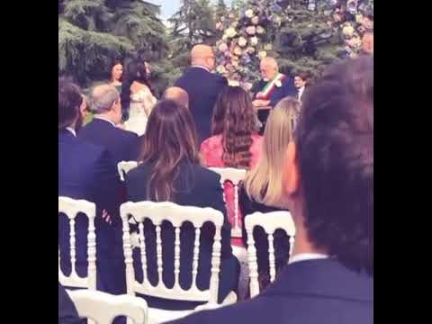 #ADL officia un matrimonio con #Brozovic testimone a @villa_lattuada 🎥 Instagram