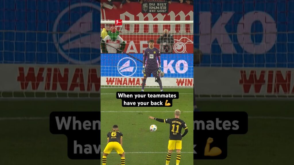 Close! 🥺 REUS helps KOBEL!