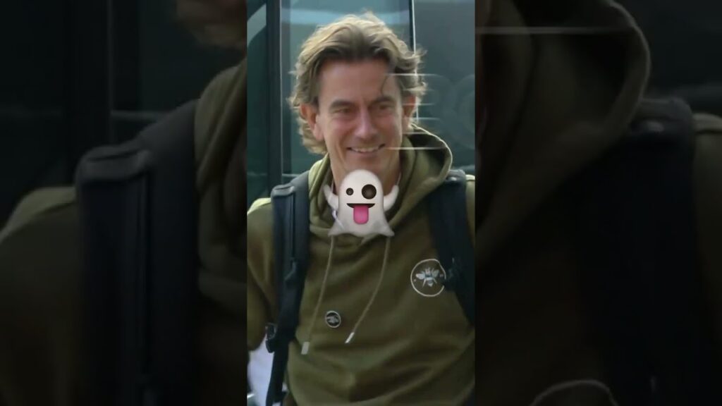 Brentford players laughing at being booed at Old Trafford 😅