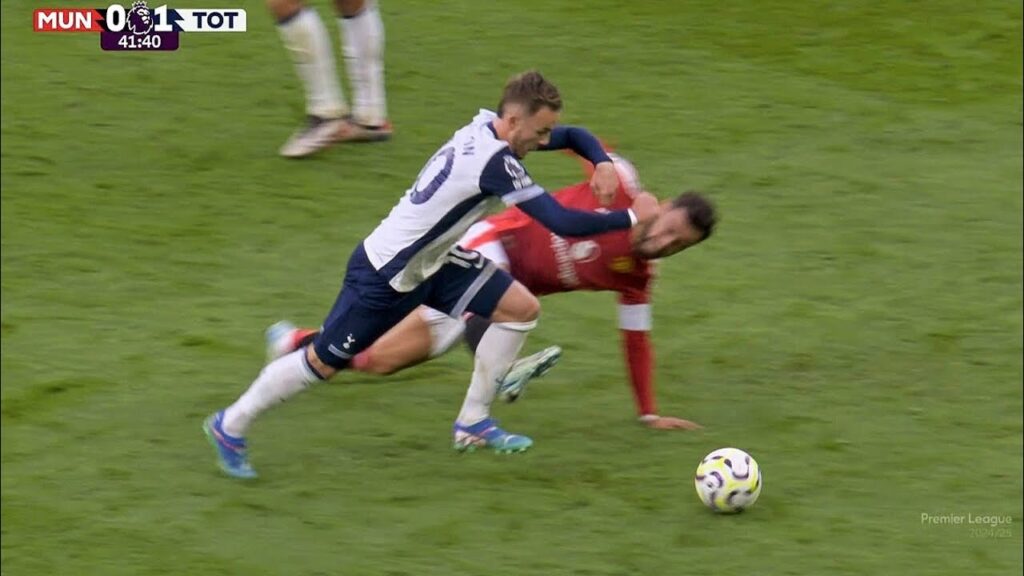 🤯Bruno Fernandes UNDESERVING Red Card vs Tottenham during Manchester United vs Spurs !!😳😳 🤯Bruno Fernandes UNDESERVING Red Card vs Tottenham during Manchester United vs Spurs !!😳😳