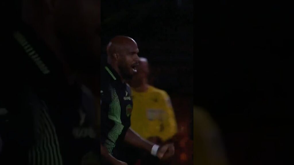 BRAVO GOLAZO | Estupiñán empata el partido en la frontera 🐎