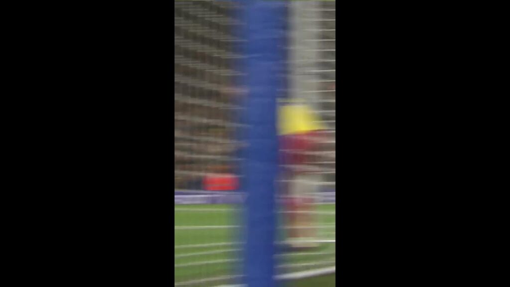 Brenden Aaronson scores on birthday! #lufc