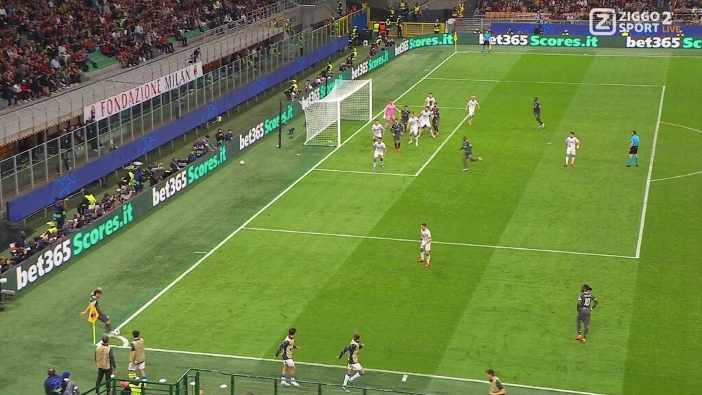 🤯 Christian Pulisic Direct Corner Kick Goal vs Club Brugge !!