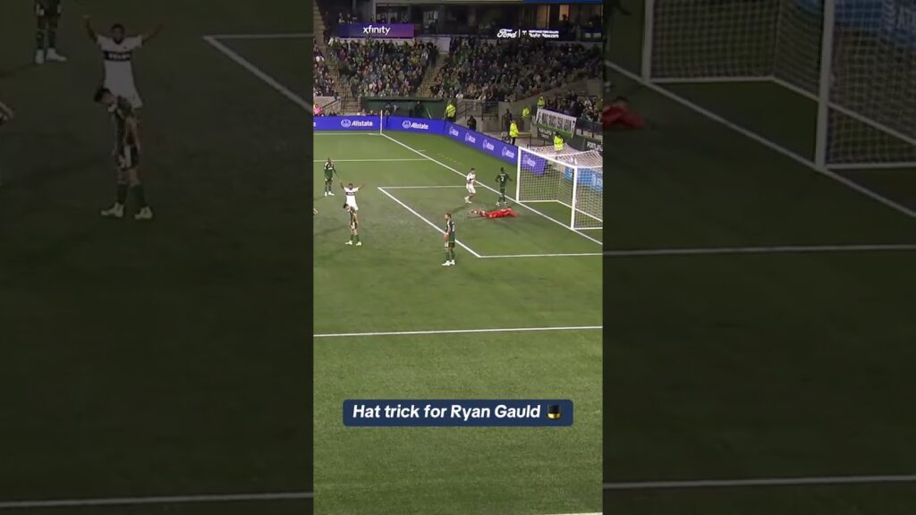 Ryan Gauld scored a hat trick in Vancouver's decisive 5-0 victory over Portland Timbers ⚽️⚽️⚽️