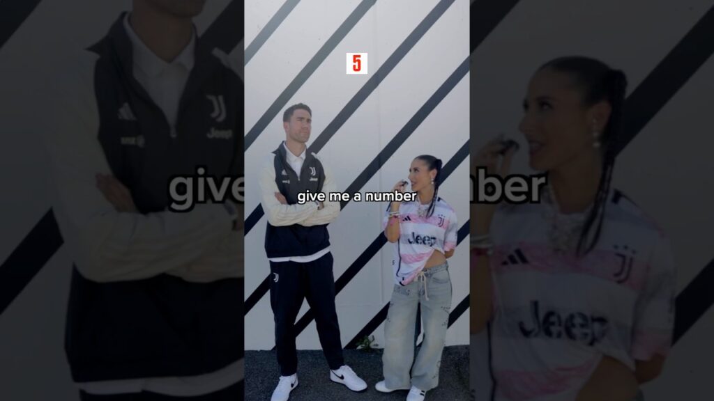 Vlahovic & McKennie helped @tiatia and @beachcrimes to write this banger 🎶🔥 #song #juventus