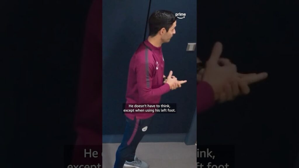 Mikel Arteta and Pep Guardiola discuss Raheem Sterling 👀