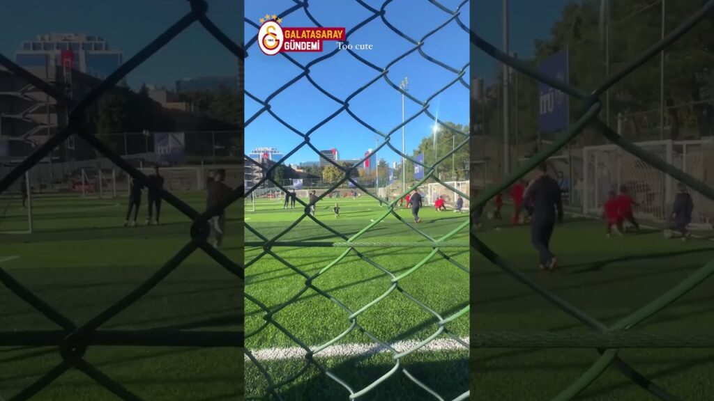 Ciro Romeo Mertens, Barcelona Akademisinin Antrenmanına Katıldı #shorts #mertens