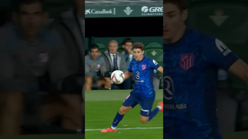 JULIÁN ÁLVAREZ is pure class 🎩