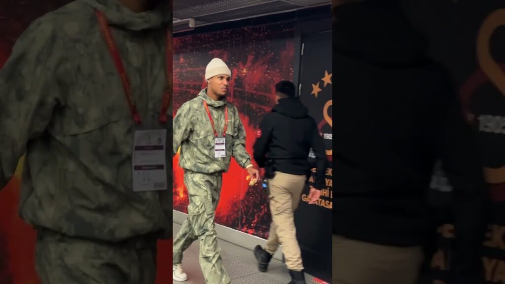 Ismail Jakobs’un maç tarzı! #galatasaray