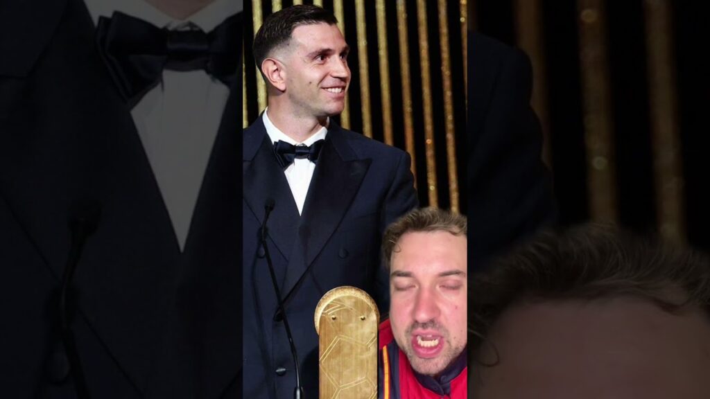 El ganador era Unai Simon. #futbol #unaisimon #dibumartínez #ballondor #balondeoro