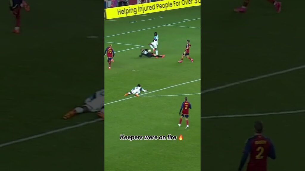 Keepers St. Clair & MacMath had a combined 13 saves in Salt Lake & Minnesota’s first playoff match 🧤