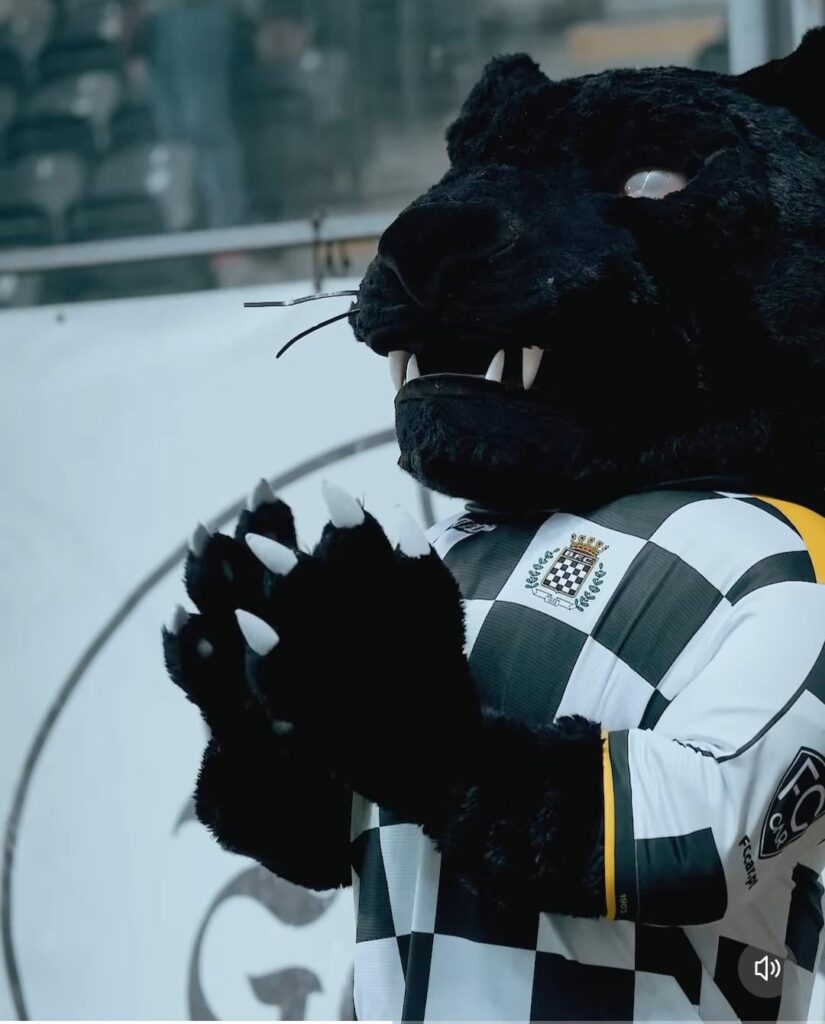 Nome da pantera, Tem?