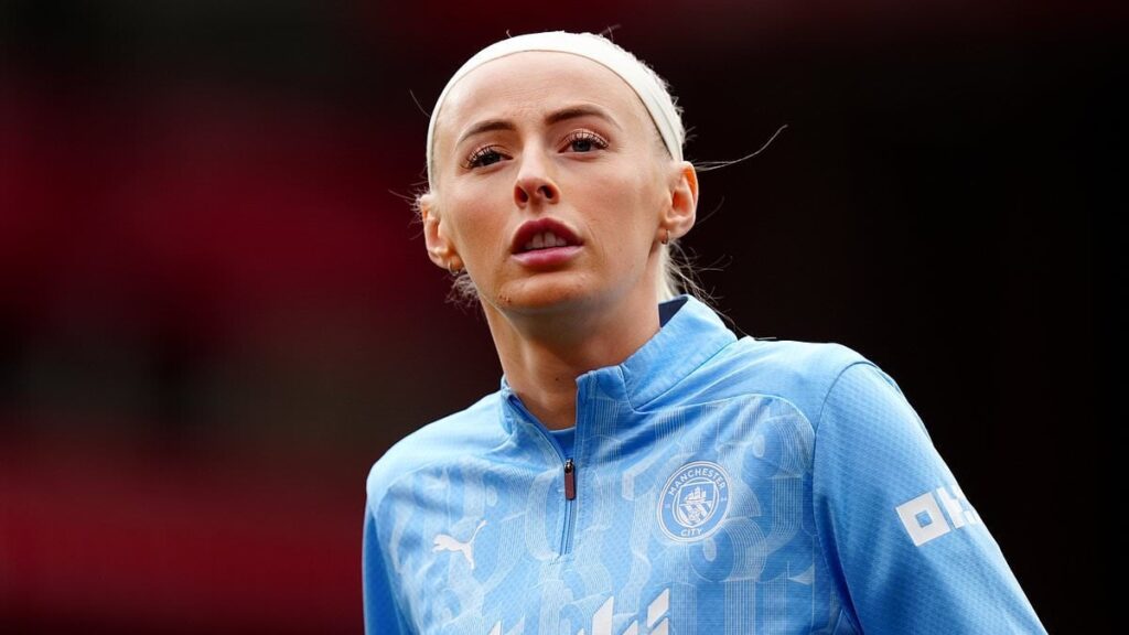 Chloe Kelly a free agent after this season! I'd have her! But we need a proper manager first!
