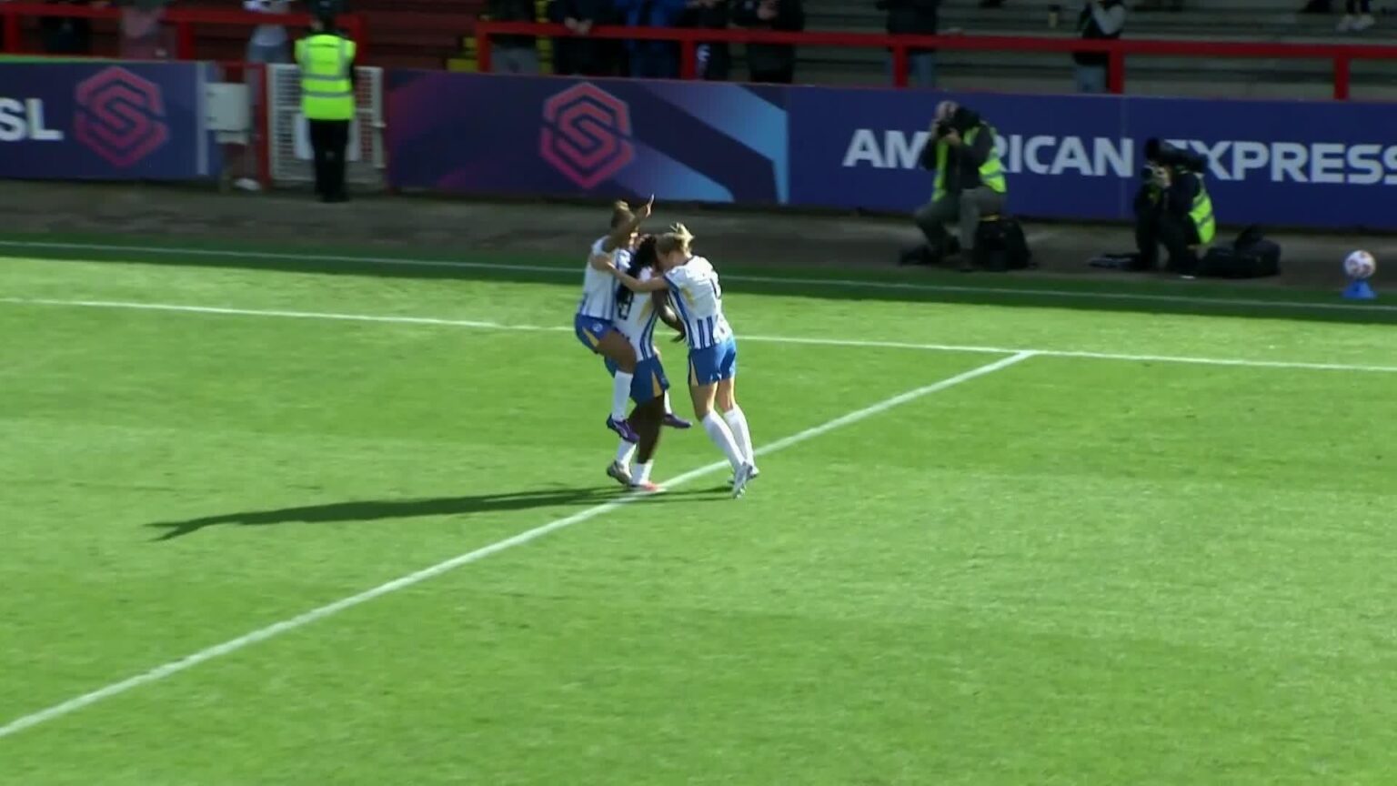 Michelle Agyemang scores her 1st goal for Brighton