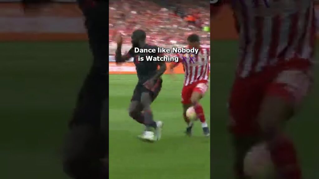 Upamecano aufs Tanzparkett geschickt! 🕺🕺