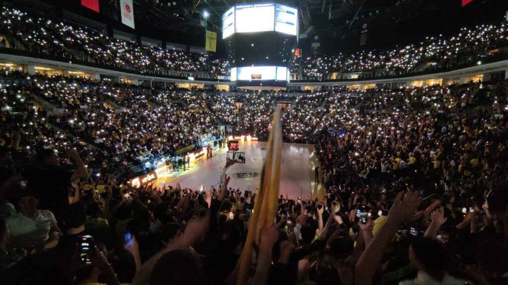 Çalan melodisi sonrası locadaki Dusan Tadic'ten, Trabzon deplasmanı için performans sözü alınır