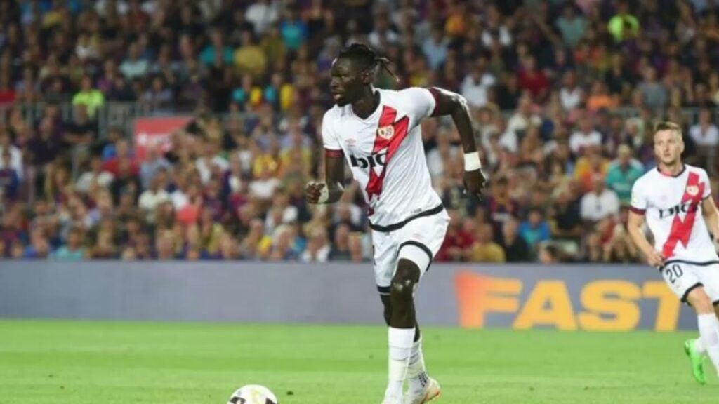 Positionné en sentinelle, Pathé Ciss 🇸🇳 permet au Rayo Vallecano 🇪🇸 d’écraser Villamuriel (0-5
