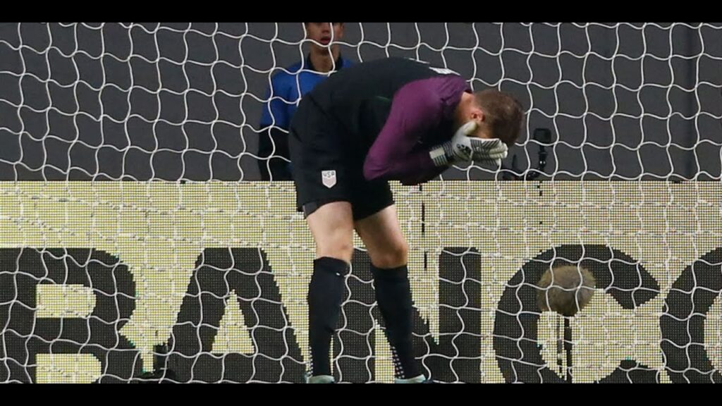 USMNT goalkeeper gives up disastrous goal