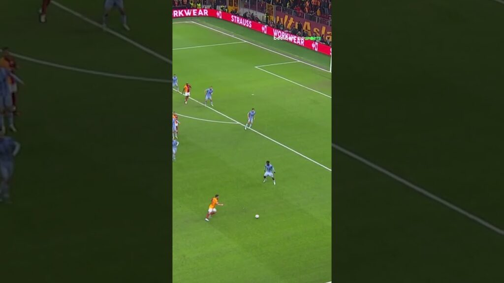 Het koningskoppel Dries Mertens en Victor Osimhen slaan tweemaal toe! 🤴🤴 #galatasaray