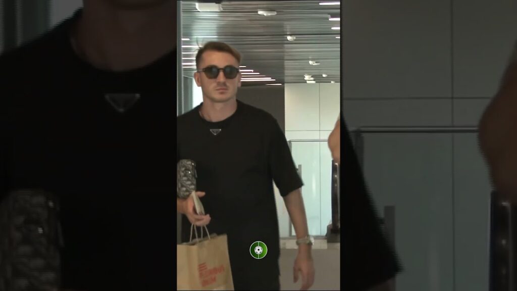 Kerem Aktürkoğlu ve Joao Mario aynı uçakla İstanbul'a geldi.